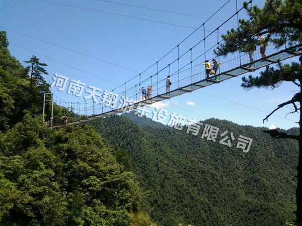 玻璃吊橋